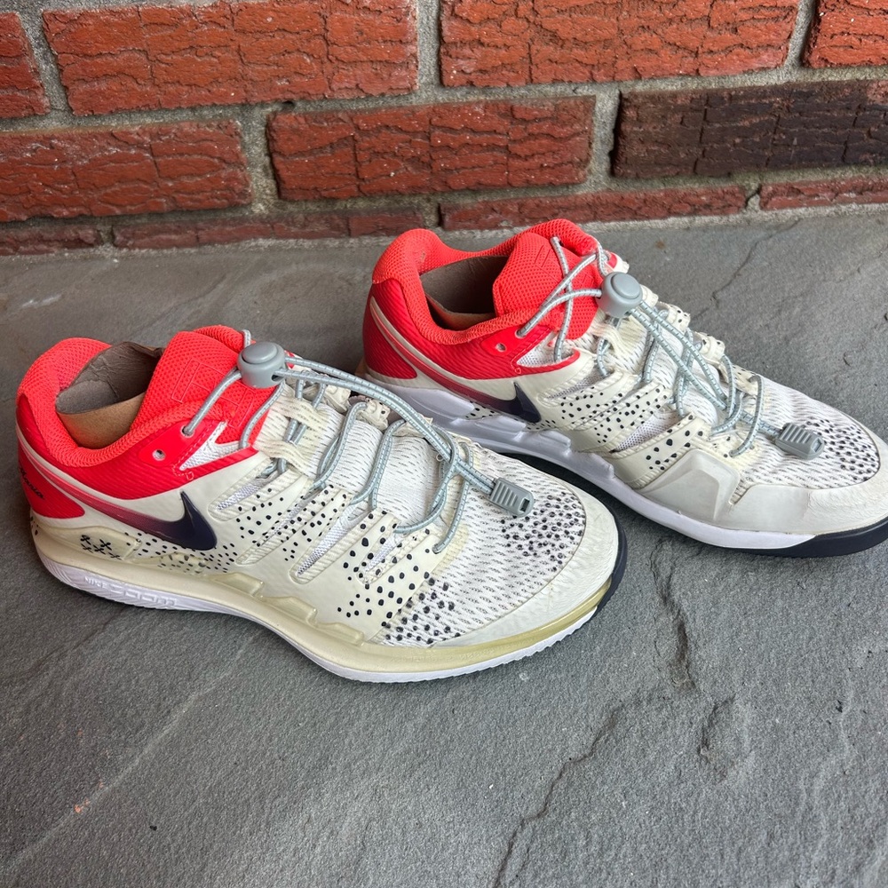 Nike Cream and pink Sneakers